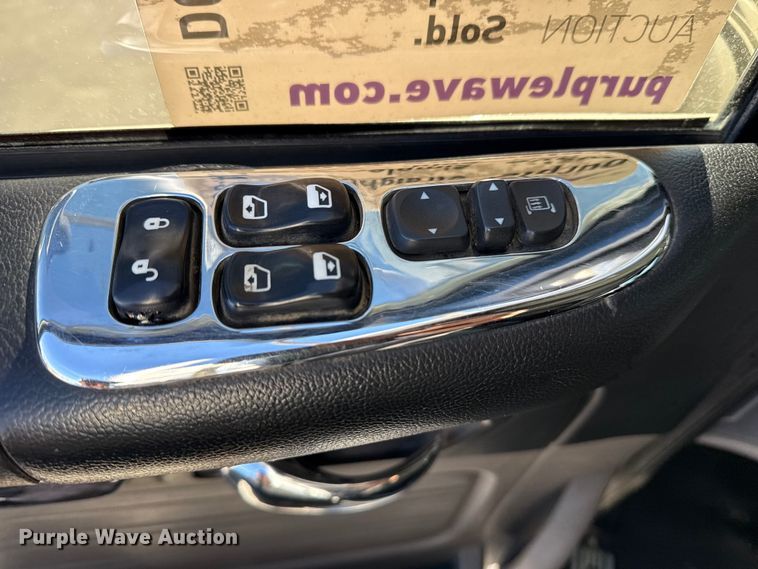 image for item DQ4338 2019 Peterbilt 389 semi truck