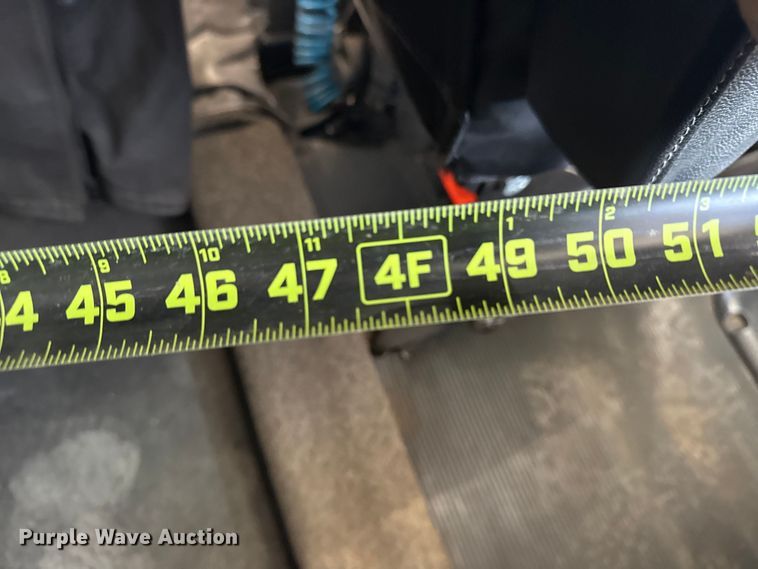 image for item DQ4338 2019 Peterbilt 389 semi truck