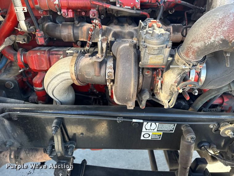 image for item DQ4338 2019 Peterbilt 389 semi truck