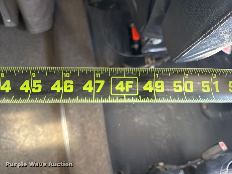 image for item DQ4339 2019 Peterbilt 389 semi truck