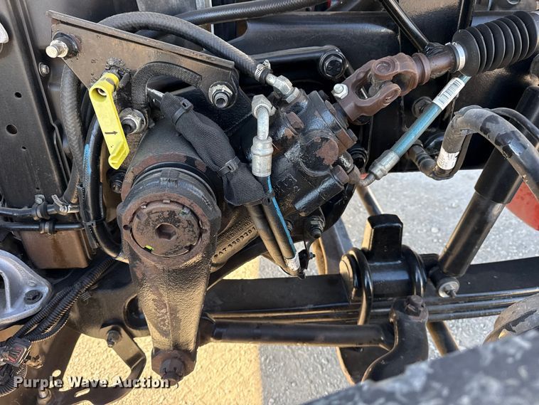 image for item DQ4339 2019 Peterbilt 389 semi truck