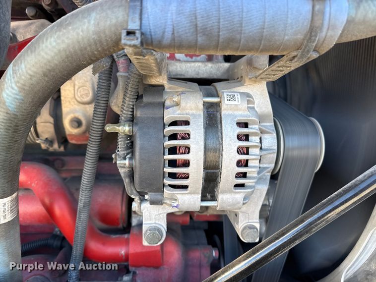 image for item DQ4339 2019 Peterbilt 389 semi truck