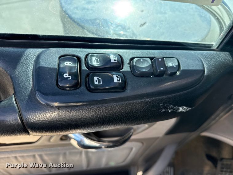 image for item DQ4340 2018 Peterbilt 389 semi truck