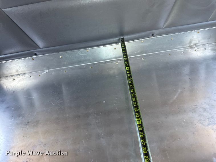 image for item DQ4341 2018 Peterbilt 389 semi truck