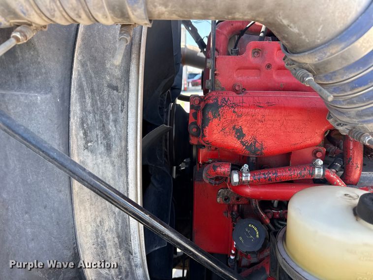 image for item DQ4341 2018 Peterbilt 389 semi truck