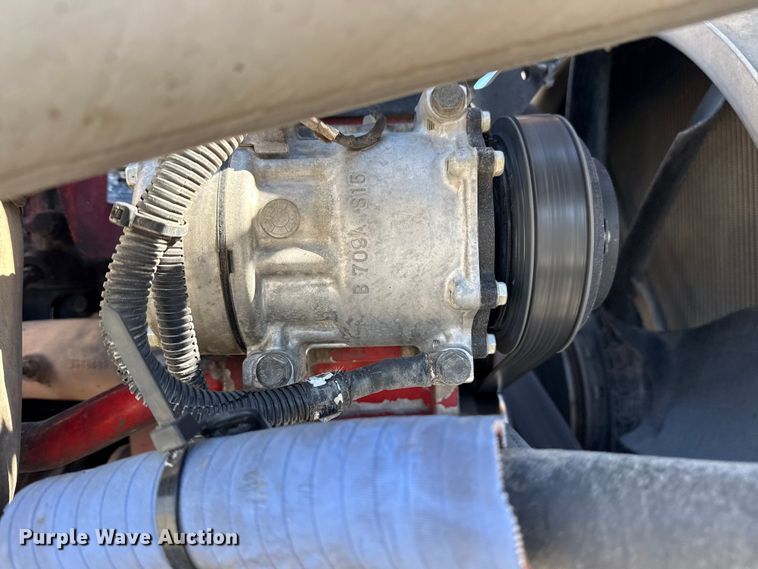 image for item DQ4341 2018 Peterbilt 389 semi truck