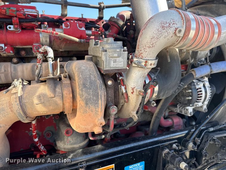 image for item DQ4341 2018 Peterbilt 389 semi truck