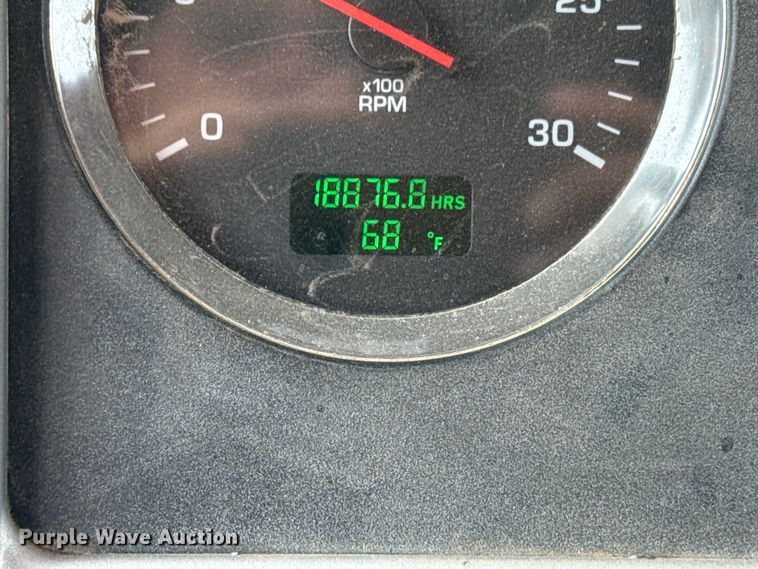 image for item DQ4346 2012 Kenworth T800 semi truck