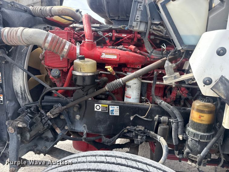 image for item DQ4346 2012 Kenworth T800 semi truck