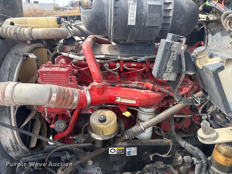 image for item DQ4346 2012 Kenworth T800 semi truck