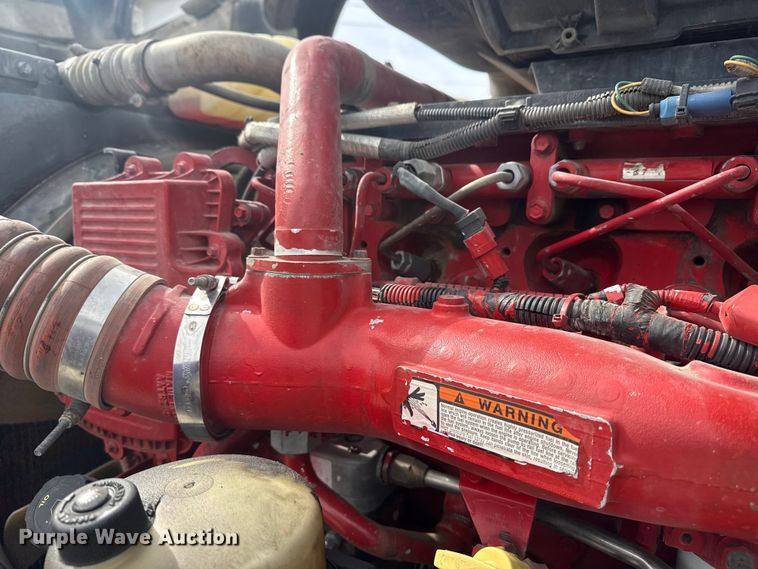 image for item DQ4346 2012 Kenworth T800 semi truck