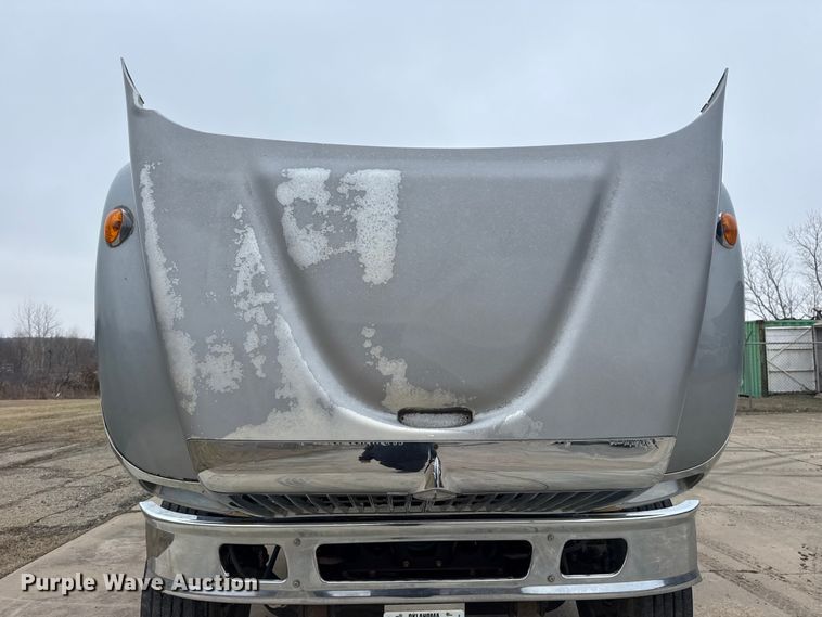 image for item DQ4357 2007 International 7400 flatbed truck