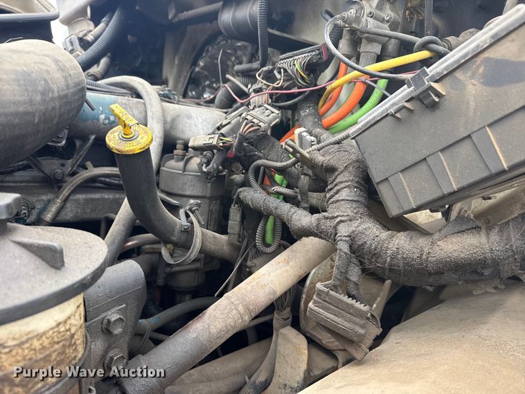 image for item DQ4357 2007 International 7400 flatbed truck