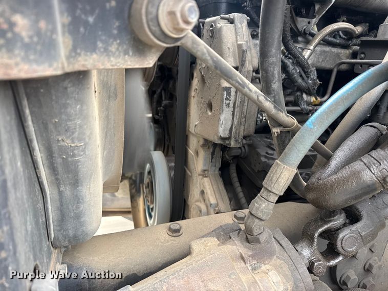 image for item DQ4357 2007 International 7400 flatbed truck