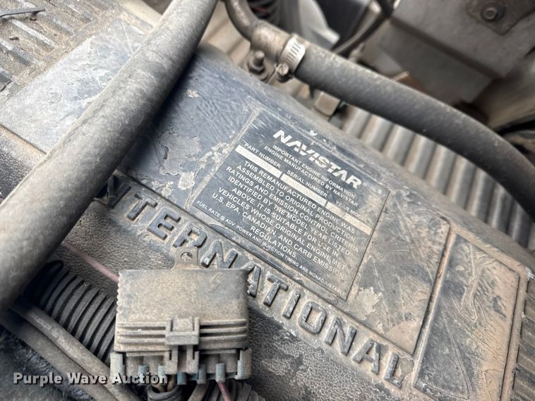 image for item DQ4357 2007 International 7400 flatbed truck