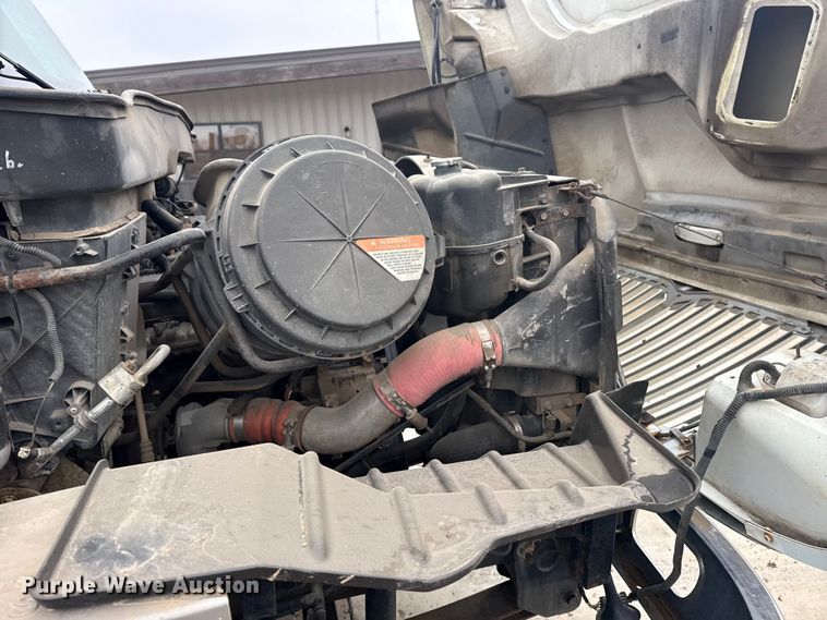 image for item DQ4357 2007 International 7400 flatbed truck