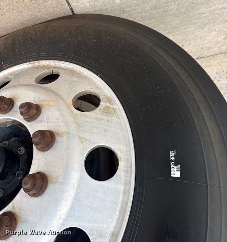 image for item DQ4357 2007 International 7400 flatbed truck