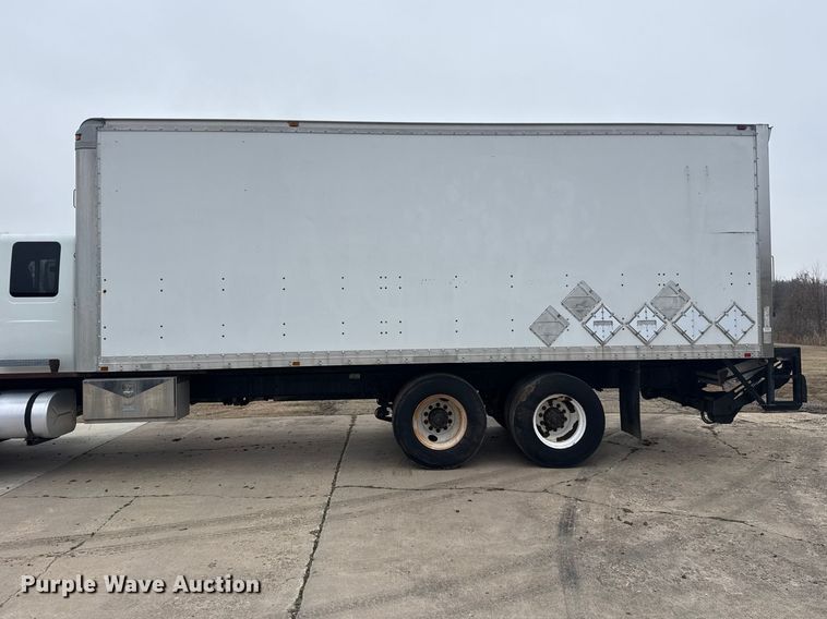 image for item DQ4358 2009 International 7500 box truck