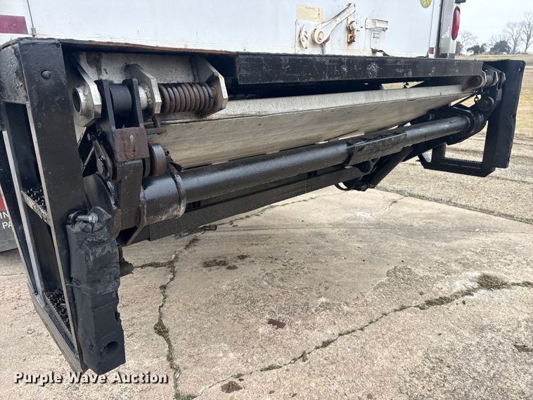 image for item DQ4358 2009 International 7500 box truck