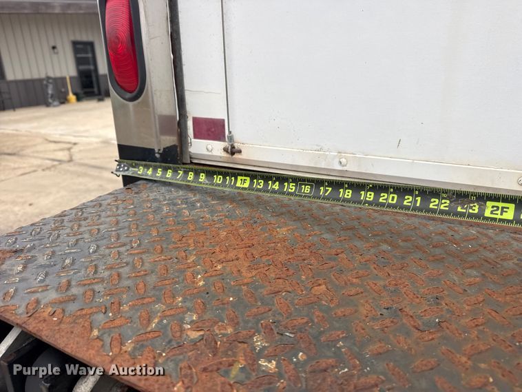 image for item DQ4358 2009 International 7500 box truck