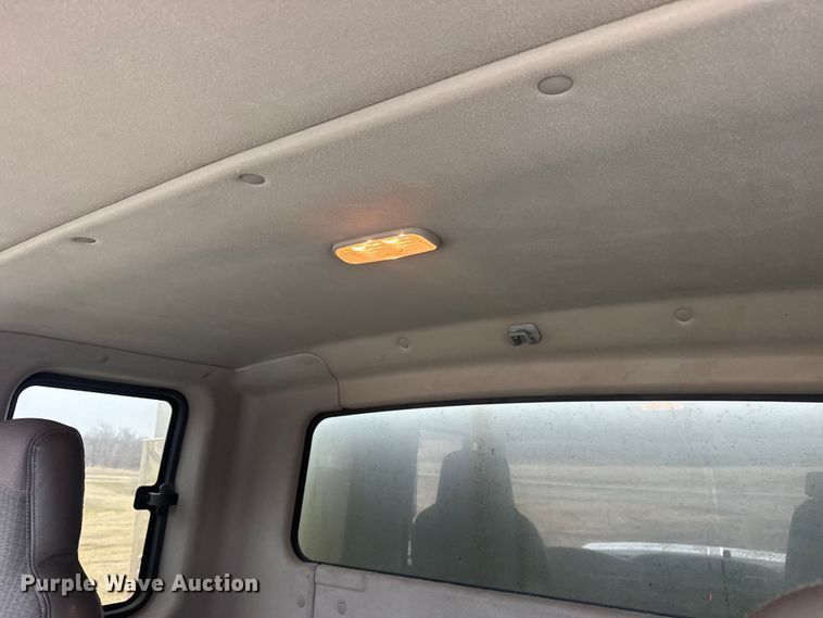 image for item DQ4358 2009 International 7500 box truck