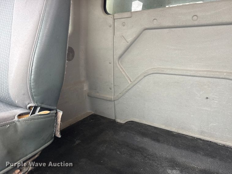 image for item DQ4358 2009 International 7500 box truck