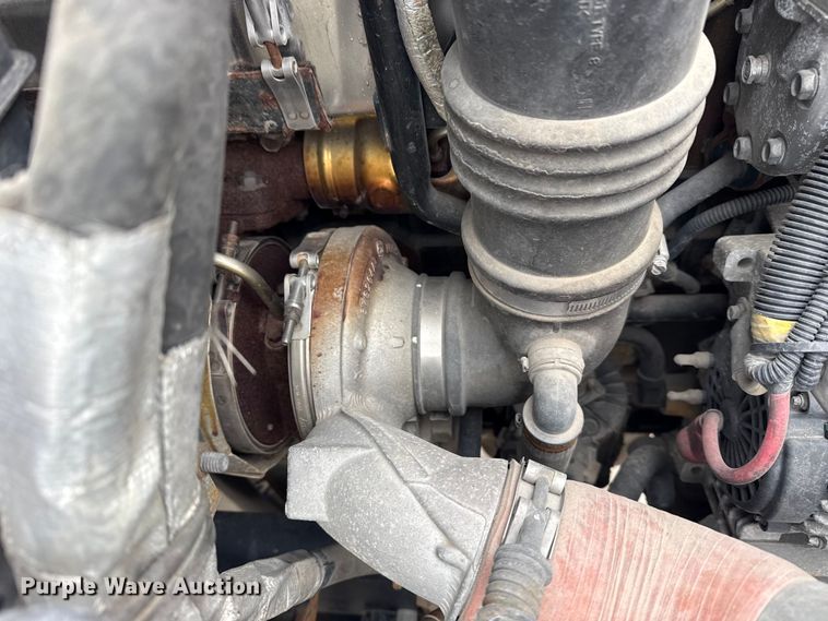 image for item DQ4358 2009 International 7500 box truck