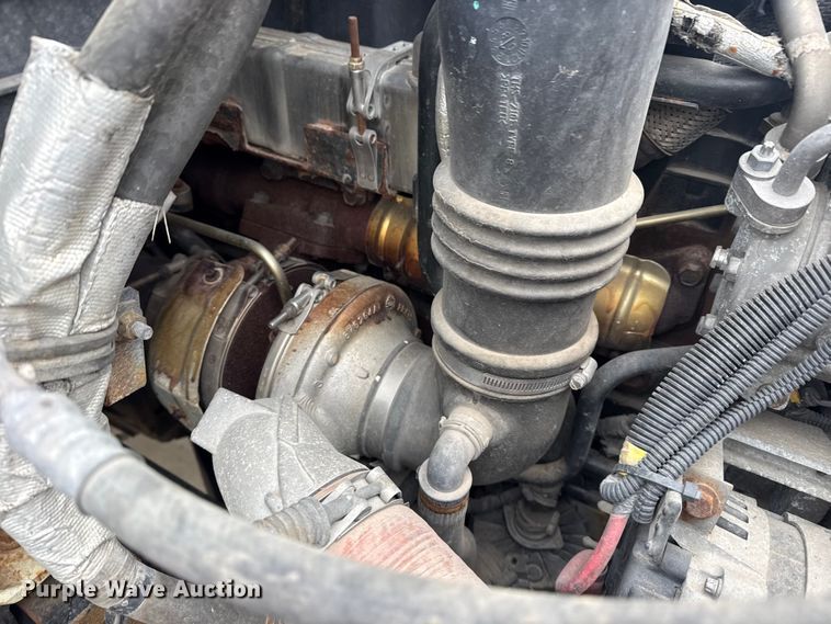 image for item DQ4358 2009 International 7500 box truck