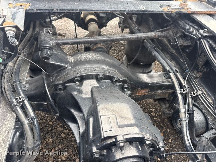 image for item DQ4370 2018 Freightliner Cascadia semi truck