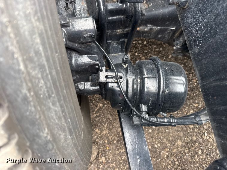 image for item DQ4370 2018 Freightliner Cascadia semi truck