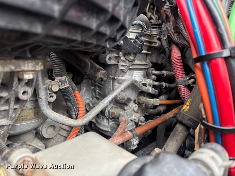 image for item DQ4370 2018 Freightliner Cascadia semi truck