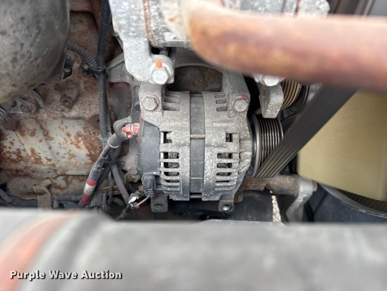 image for item DQ4370 2018 Freightliner Cascadia semi truck