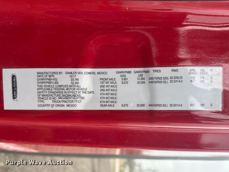 image for item DQ4370 2018 Freightliner Cascadia semi truck