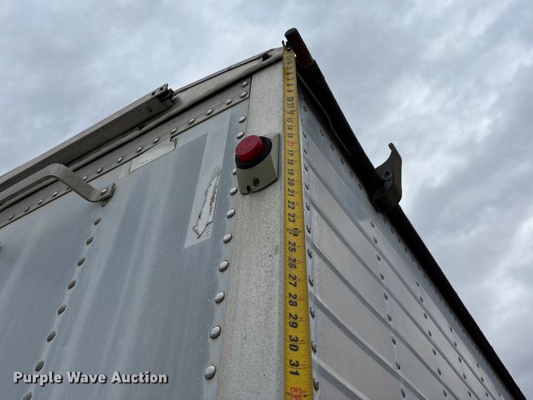 image for item DT0037 2003 Wilson Pacesetter grain trailer