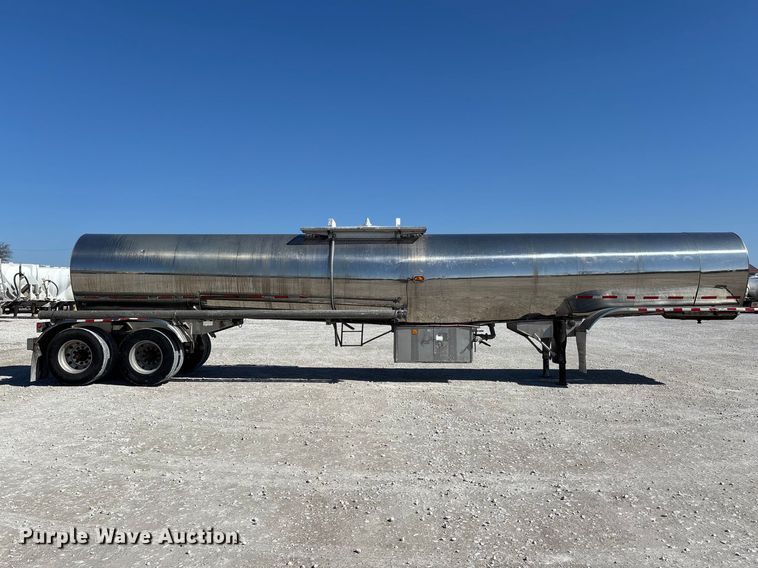 image for item DT0040 1992 Polar tank trailer
