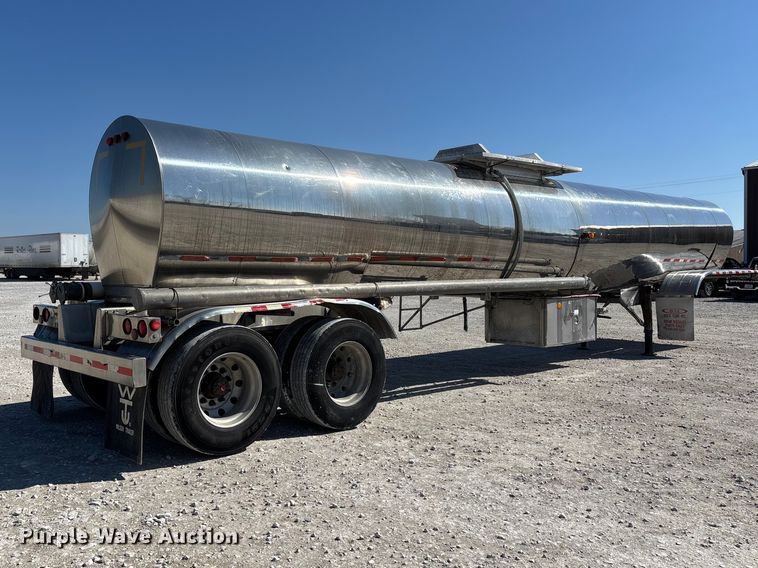image for item DT0040 1992 Polar tank trailer