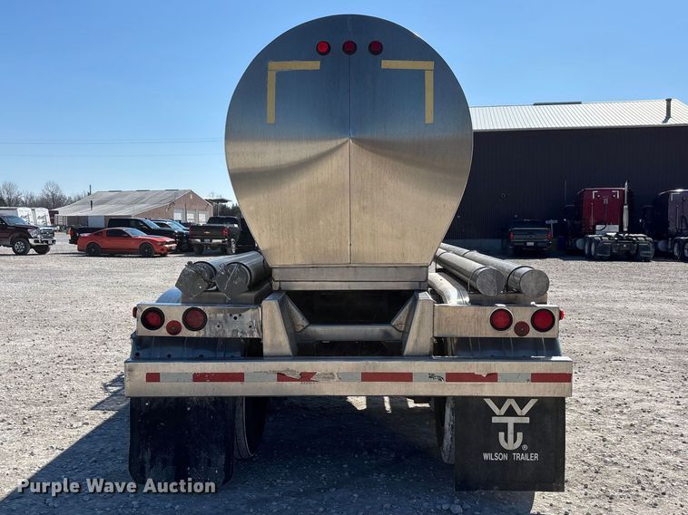 image for item DT0040 1992 Polar tank trailer