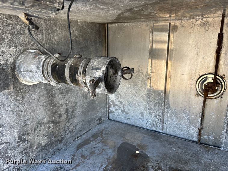 image for item DT0040 1992 Polar tank trailer