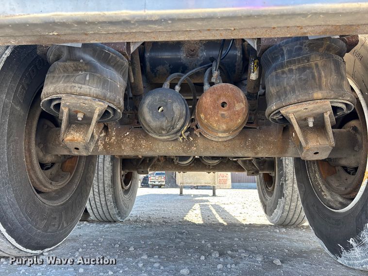 image for item DT0040 1992 Polar tank trailer