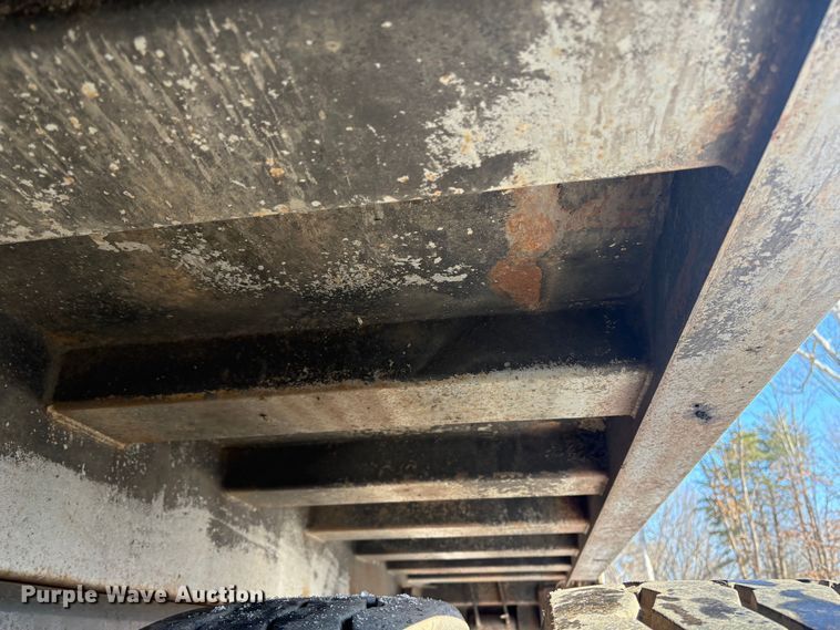 image for item DT2842 2011 Mack LEU613 refuse truck