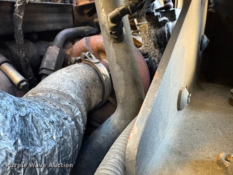 image for item DT2842 2011 Mack LEU613 refuse truck