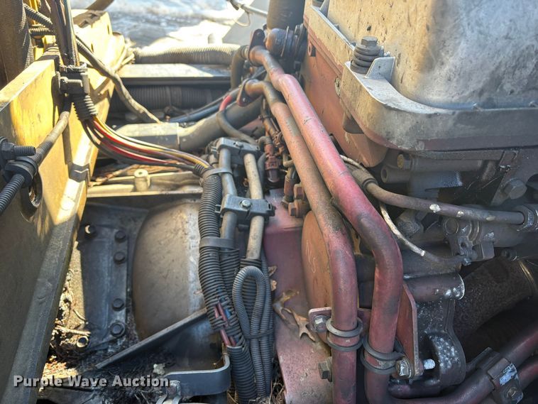 image for item DT2842 2011 Mack LEU613 refuse truck