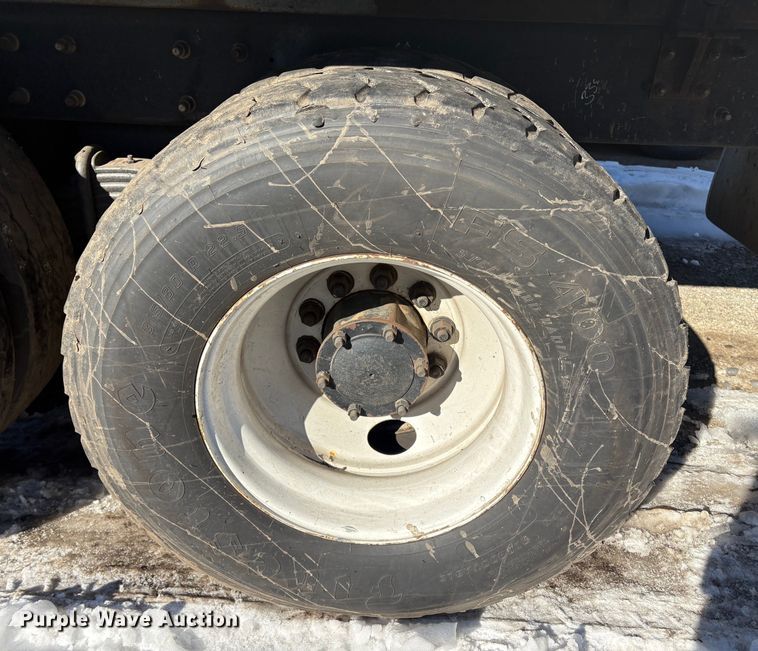 image for item DT2842 2011 Mack LEU613 refuse truck