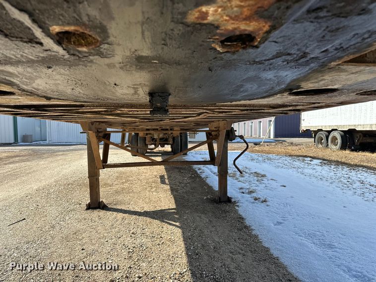 image for item DV0800 1999 Wilkens OK2MA16TCFSR walking floor trailer