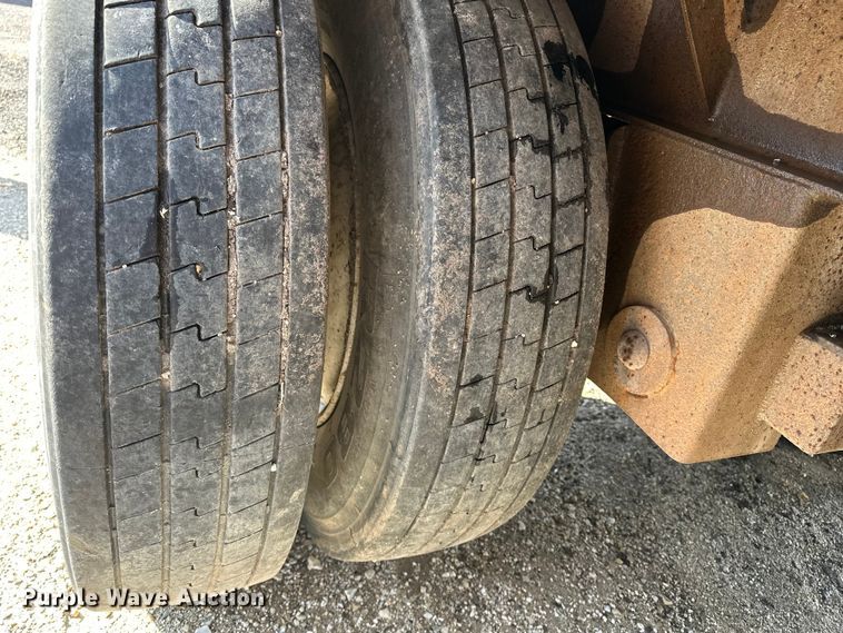 image for item DV0800 1999 Wilkens OK2MA16TCFSR walking floor trailer