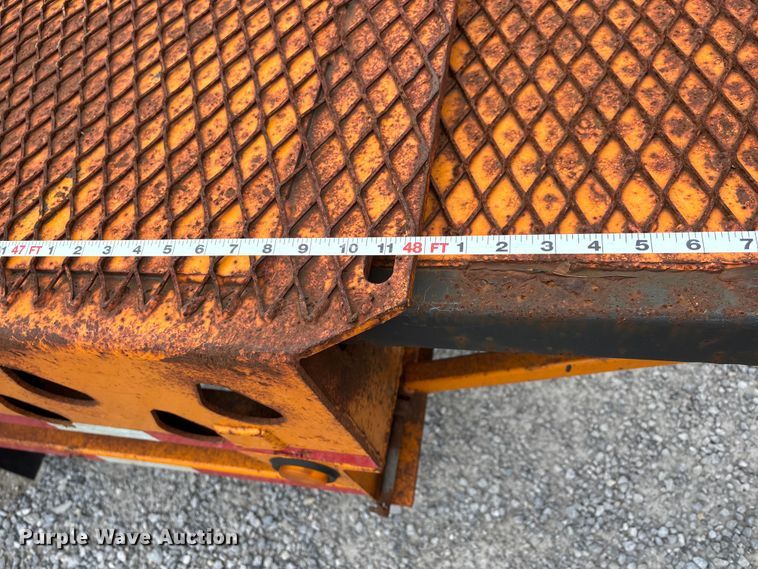 image for item DW7319 2005 Delavan Industries DDT car carrier