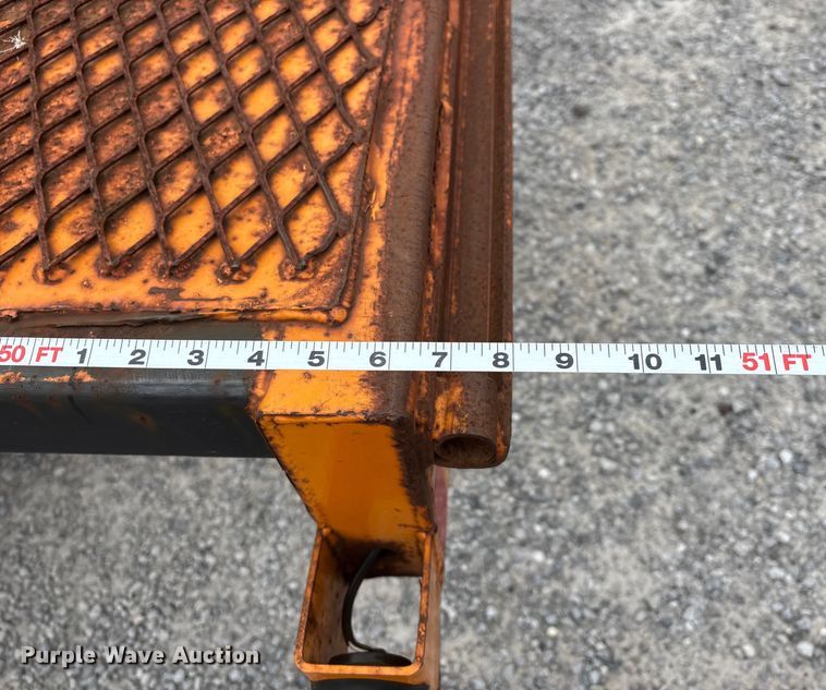 image for item DW7319 2005 Delavan Industries DDT car carrier