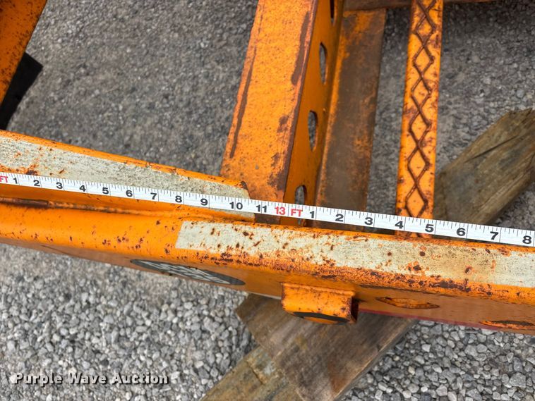 image for item DW7319 2005 Delavan Industries DDT car carrier