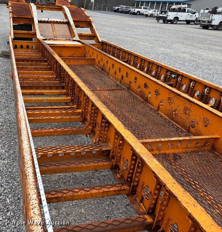 image for item DW7319 2005 Delavan Industries DDT car carrier