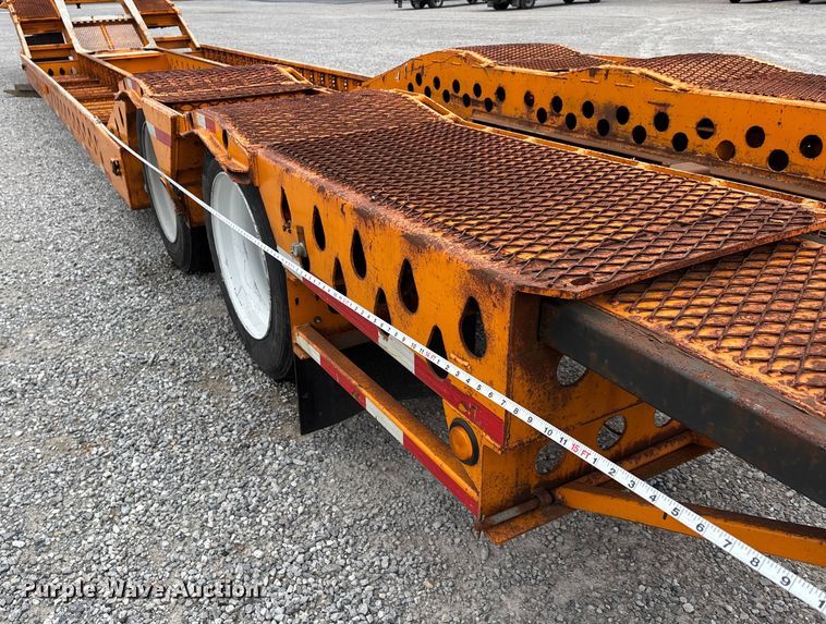 image for item DW7319 2005 Delavan Industries DDT car carrier